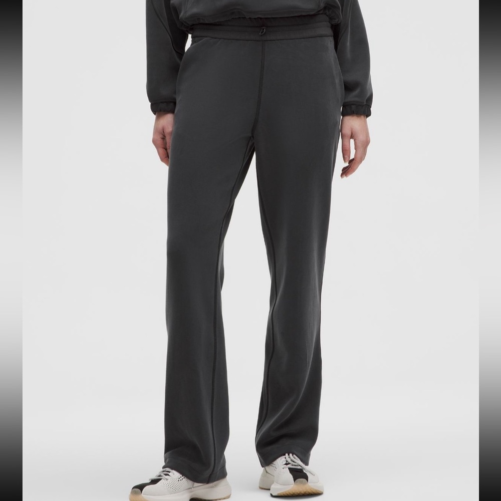Lululemon Softstreme High Rise Pant Short - Picture 2 of 6